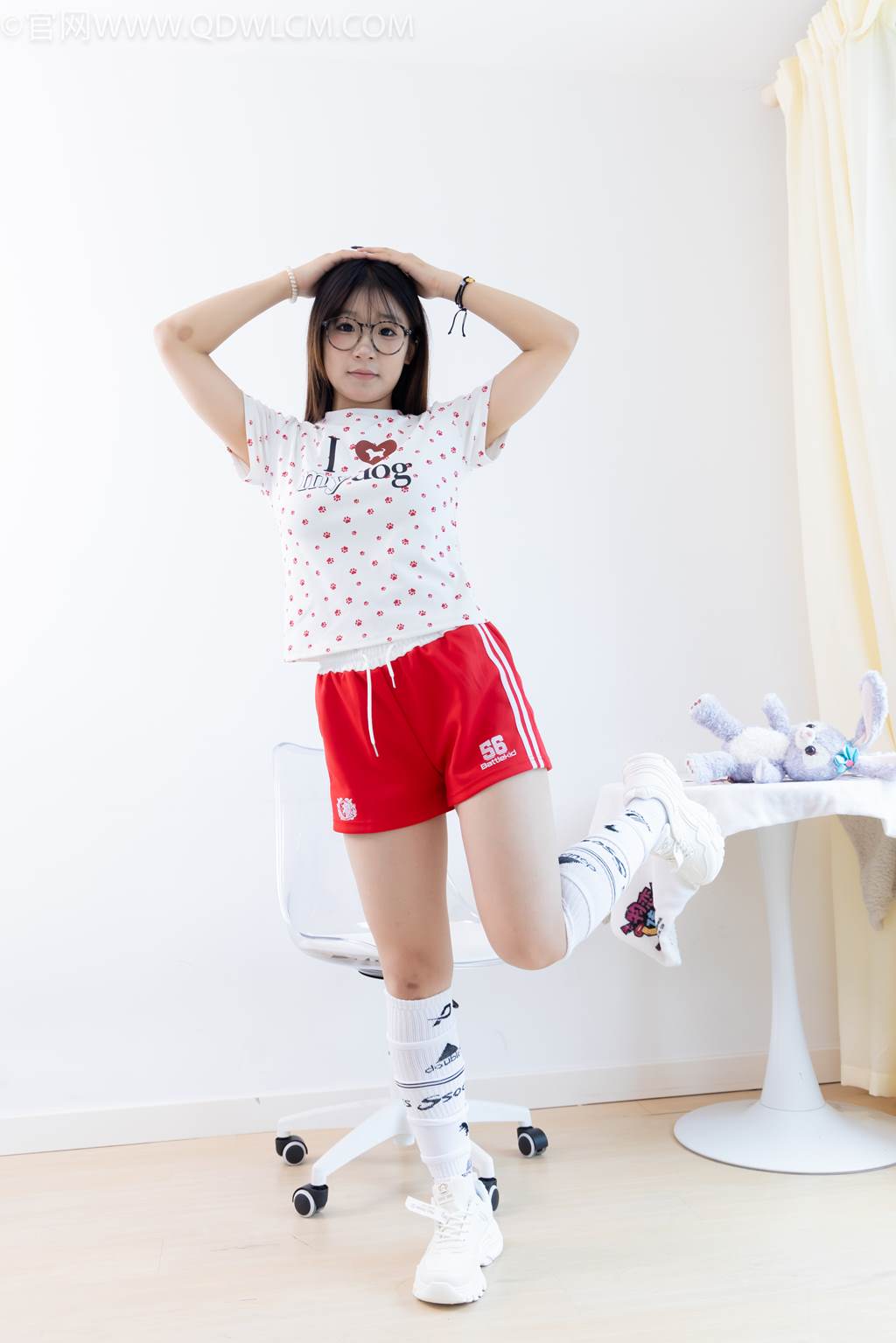 图片[38]-物恋传媒 NO.2482 小可-运动鞋、白棉袜、裸足[165P] – 速更版-美库