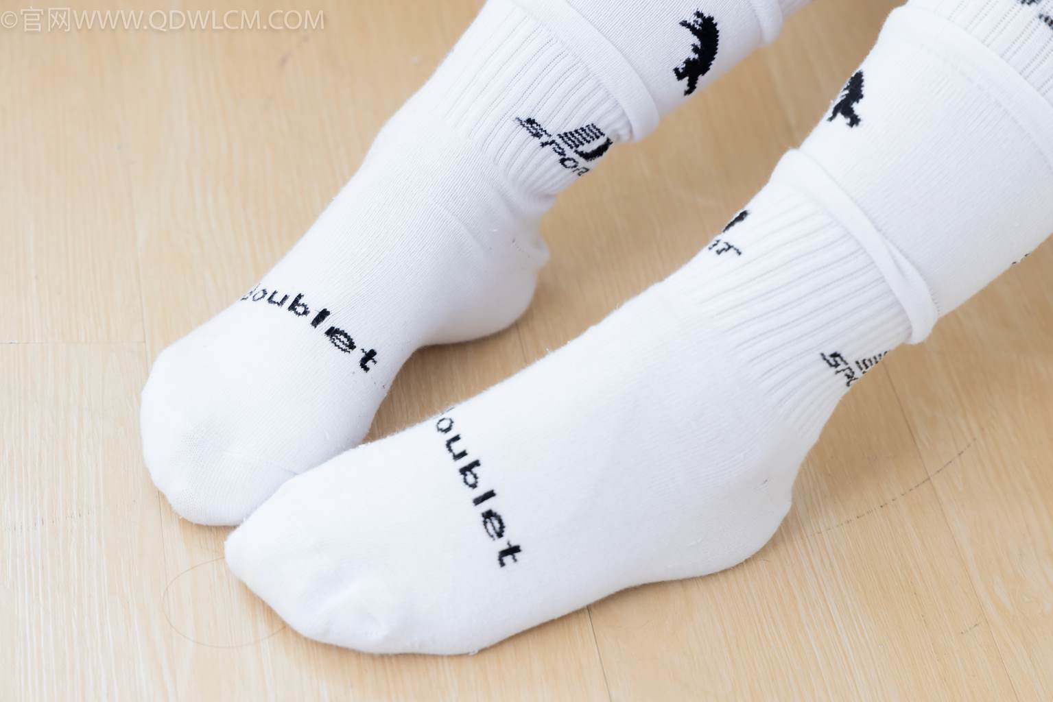 图片[53]-物恋传媒 NO.2482 小可-运动鞋、白棉袜、裸足[165P] – 速更版-美库