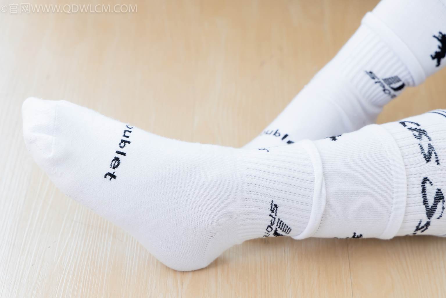 图片[54]-物恋传媒 NO.2482 小可-运动鞋、白棉袜、裸足[165P] – 速更版-美库