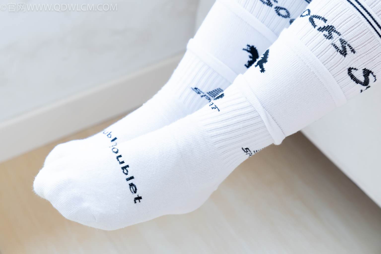 图片[81]-物恋传媒 NO.2482 小可-运动鞋、白棉袜、裸足[165P] – 速更版-美库