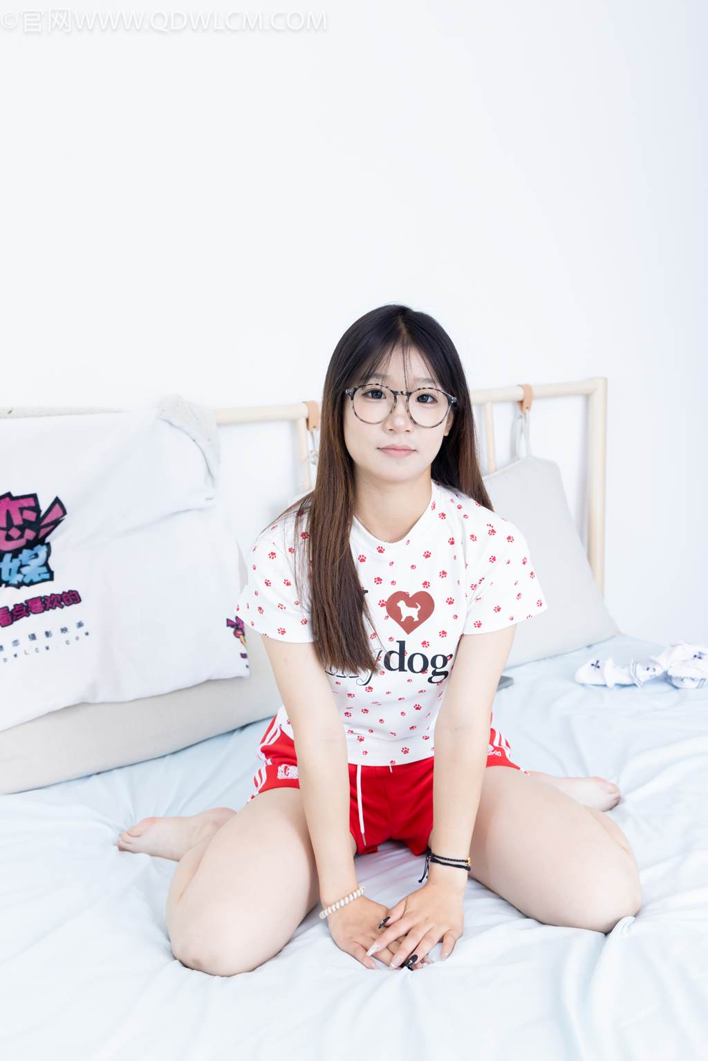 图片[125]-物恋传媒 NO.2482 小可-运动鞋、白棉袜、裸足[165P] – 速更版-美库