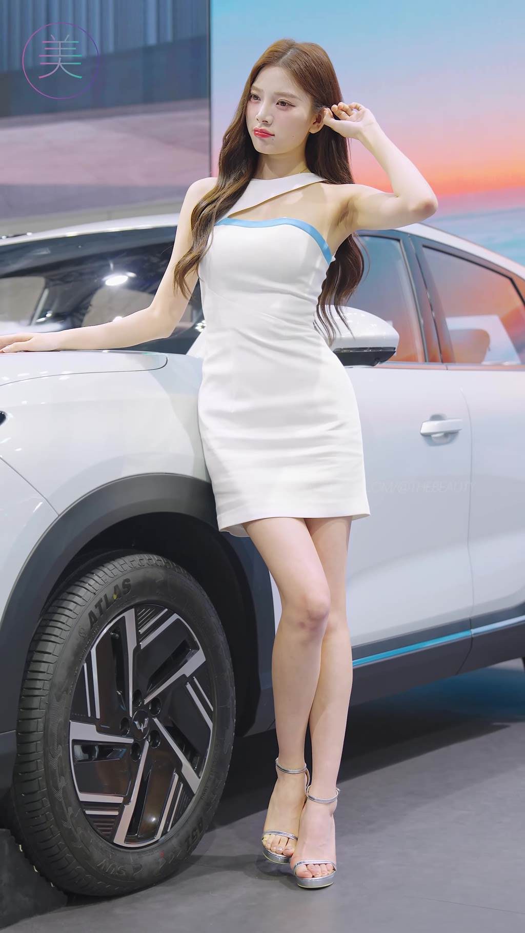 图片[25]-NO.1569 2024 广州车展 网红美女车模 beautyleg LOOKBOOK 25[30P] – 速更版-美库