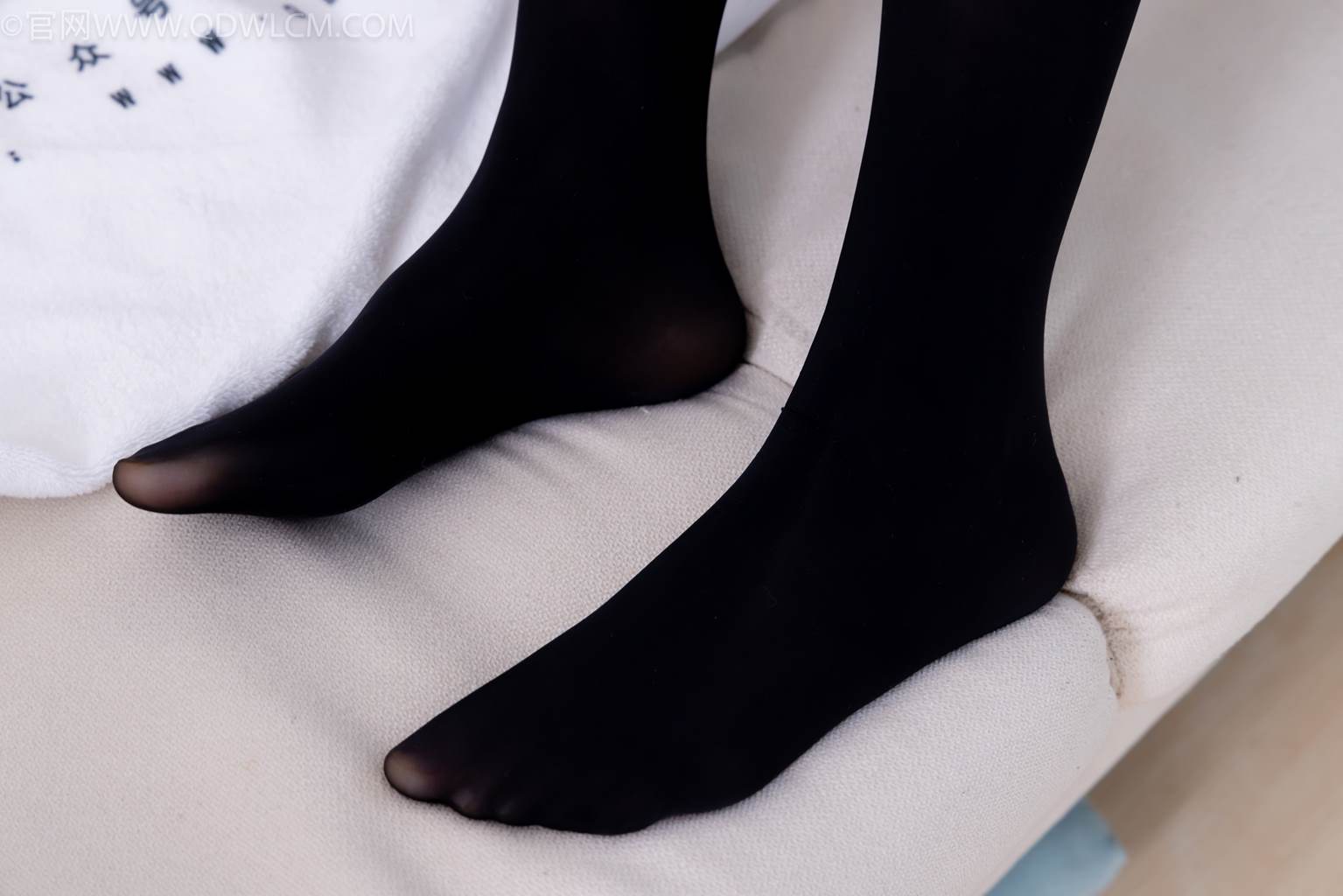 图片[13]-物恋传媒 NO.2486 菜菜-高跟鞋、厚黑丝、裸足(1)[130P] – 速更版-美库