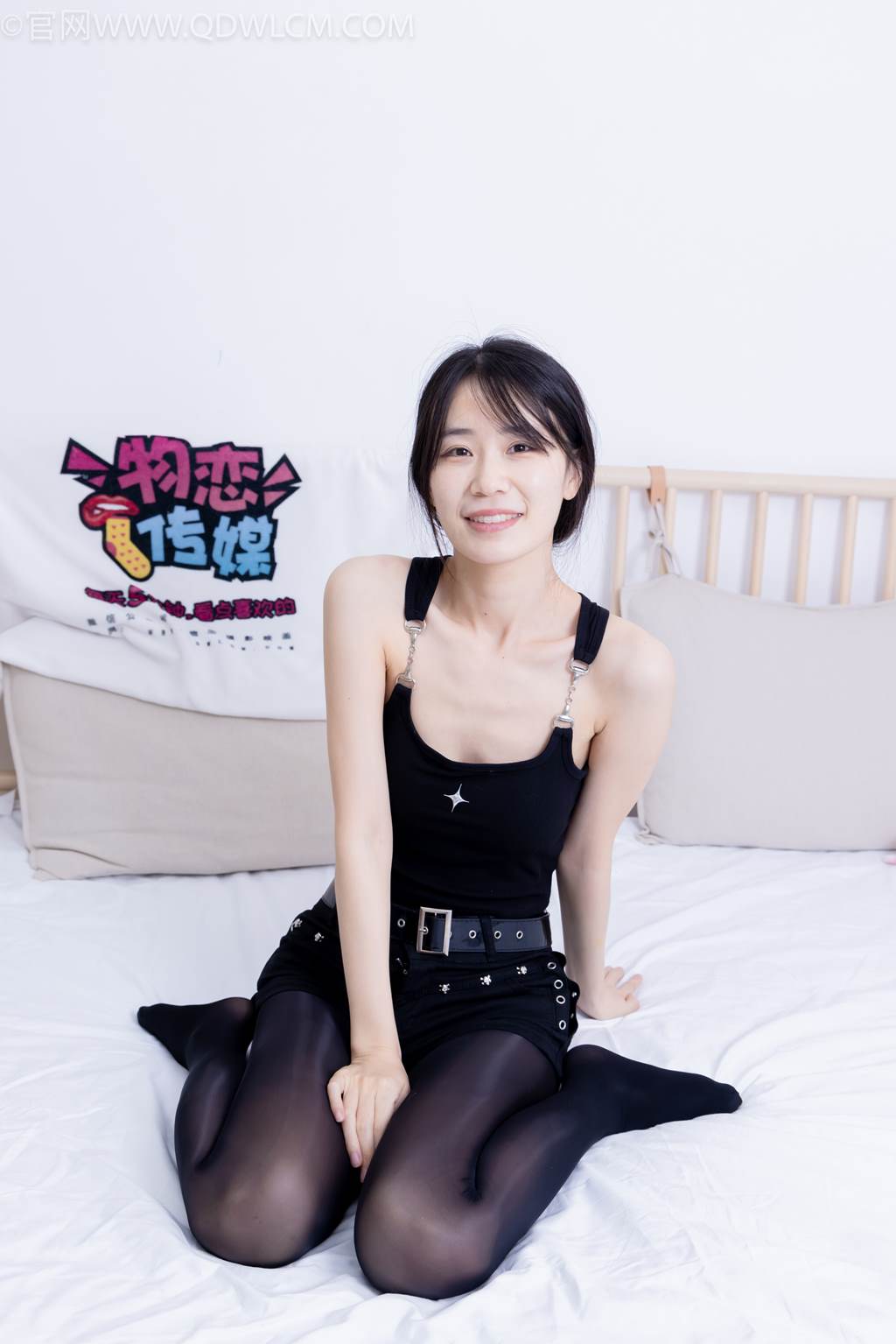 图片[18]-物恋传媒 NO.2486 菜菜-高跟鞋、厚黑丝、裸足(1)[130P] – 速更版-美库