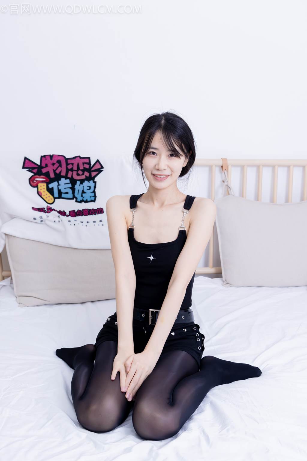 图片[19]-物恋传媒 NO.2486 菜菜-高跟鞋、厚黑丝、裸足(1)[130P] – 速更版-美库