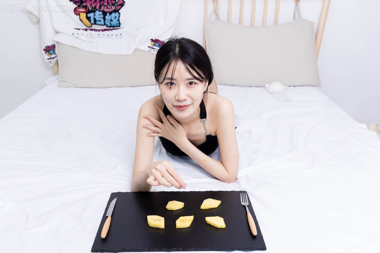 图片[37]-物恋传媒 NO.2486 菜菜-高跟鞋、厚黑丝、裸足(1)[130P] – 速更版-美库