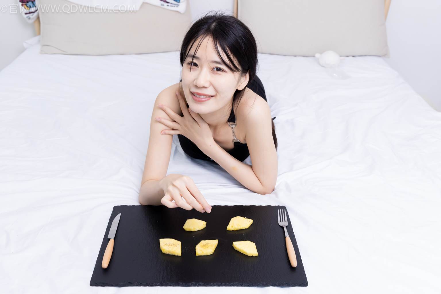 图片[38]-物恋传媒 NO.2486 菜菜-高跟鞋、厚黑丝、裸足(1)[130P] – 速更版-美库