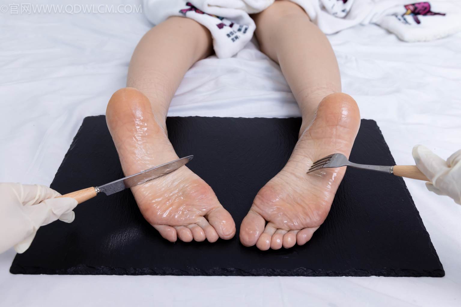 图片[64]-物恋传媒 NO.2486 菜菜-高跟鞋、厚黑丝、裸足(1)[130P] – 速更版-美库