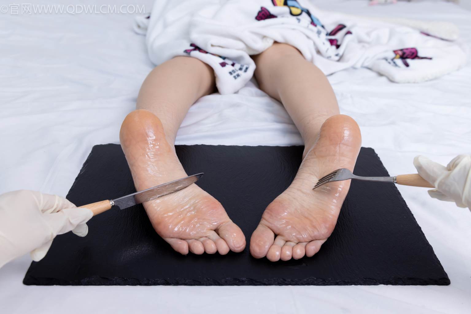 图片[65]-物恋传媒 NO.2486 菜菜-高跟鞋、厚黑丝、裸足(1)[130P] – 速更版-美库