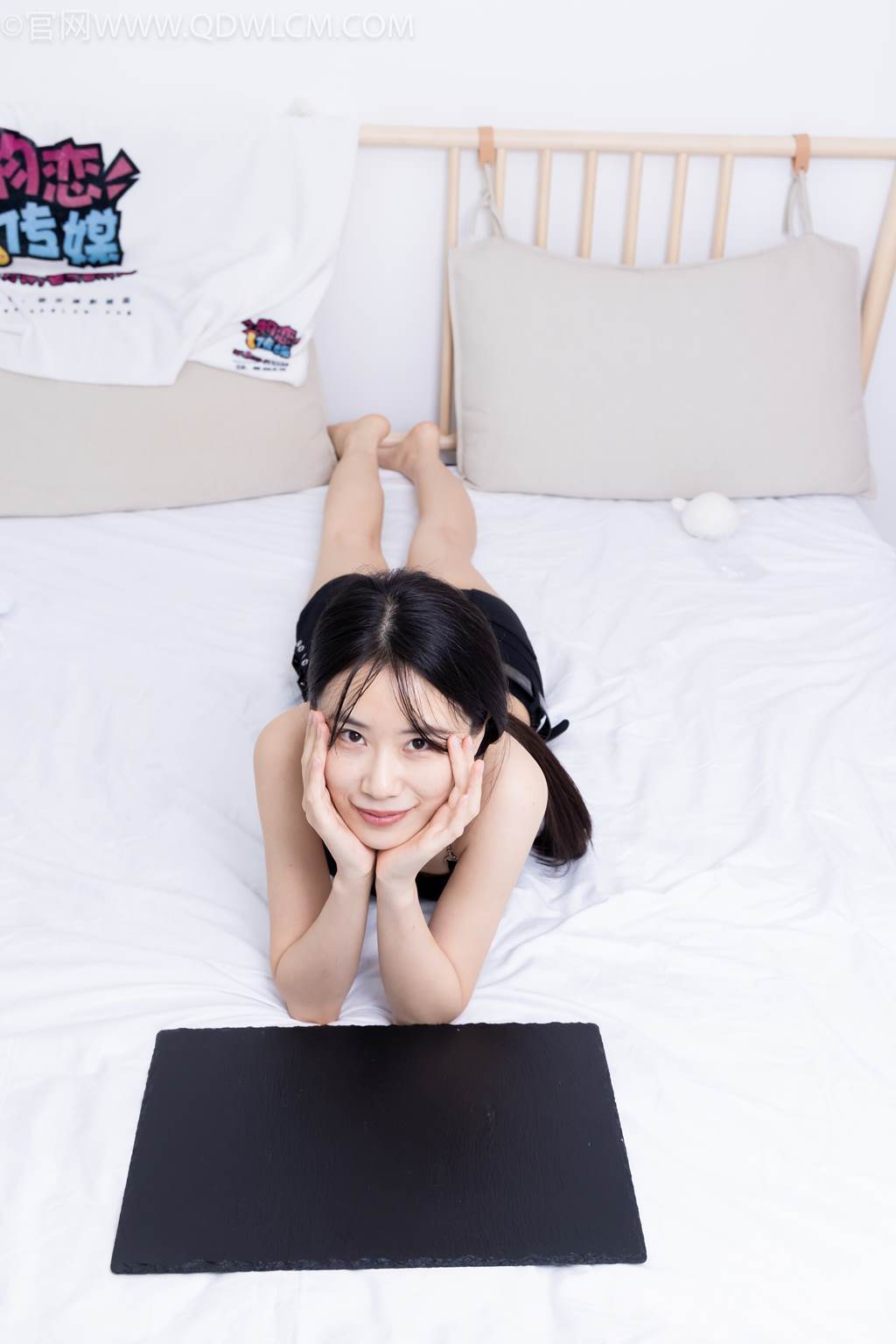 图片[36]-物恋传媒 NO.2486 菜菜-高跟鞋、厚黑丝、裸足(2)[129P] – 速更版-美库