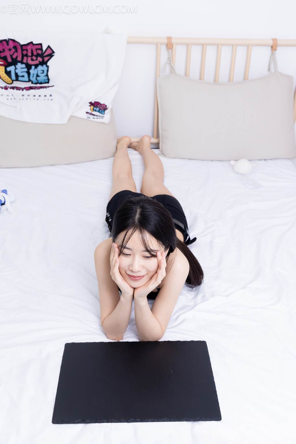 图片[37]-物恋传媒 NO.2486 菜菜-高跟鞋、厚黑丝、裸足(2)[129P] – 速更版-美库