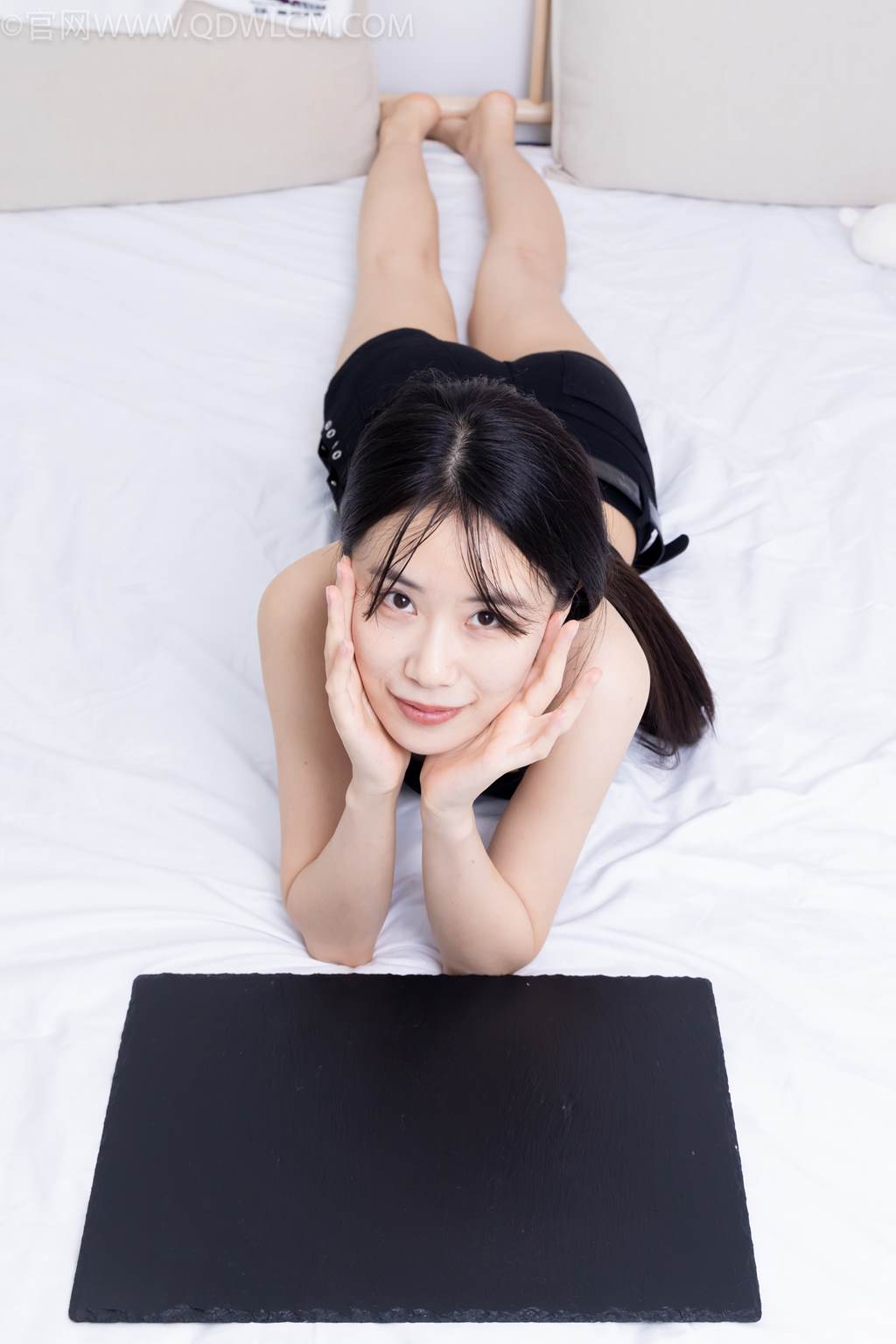 图片[38]-物恋传媒 NO.2486 菜菜-高跟鞋、厚黑丝、裸足(2)[129P] – 速更版-美库