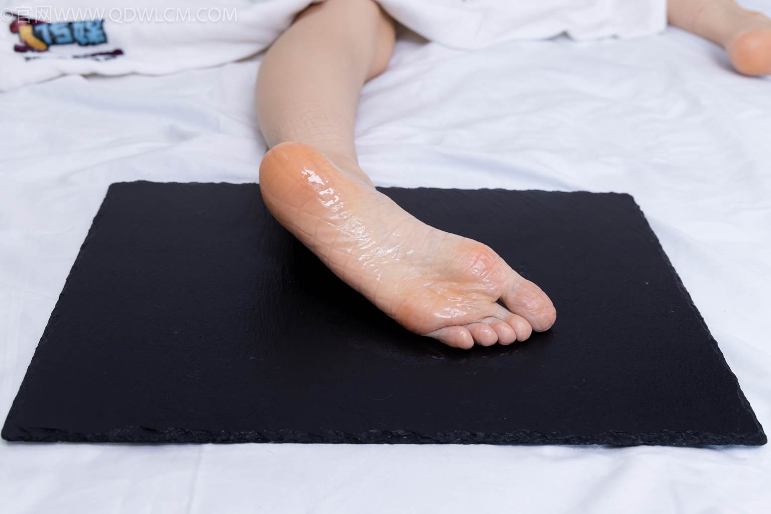 图片[85]-物恋传媒 NO.2486 菜菜-高跟鞋、厚黑丝、裸足(2)[129P] – 速更版-美库