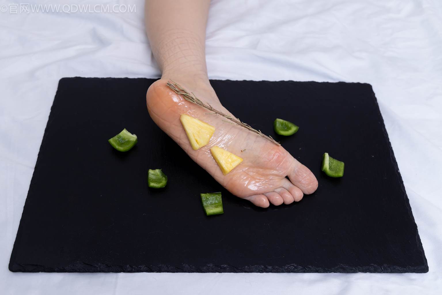 图片[86]-物恋传媒 NO.2486 菜菜-高跟鞋、厚黑丝、裸足(2)[129P] – 速更版-美库