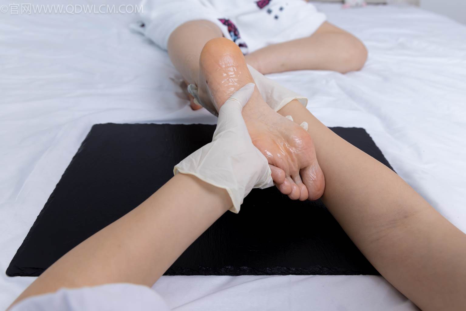 图片[111]-物恋传媒 NO.2486 菜菜-高跟鞋、厚黑丝、裸足(2)[129P] – 速更版-美库