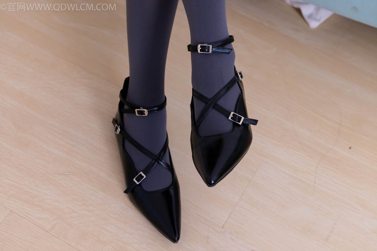 图片[17]-物恋传媒 NO.2487 恬恬-高跟鞋、厚灰丝、老头乐挠脚剧情(1)[65P] – 速更版-美库