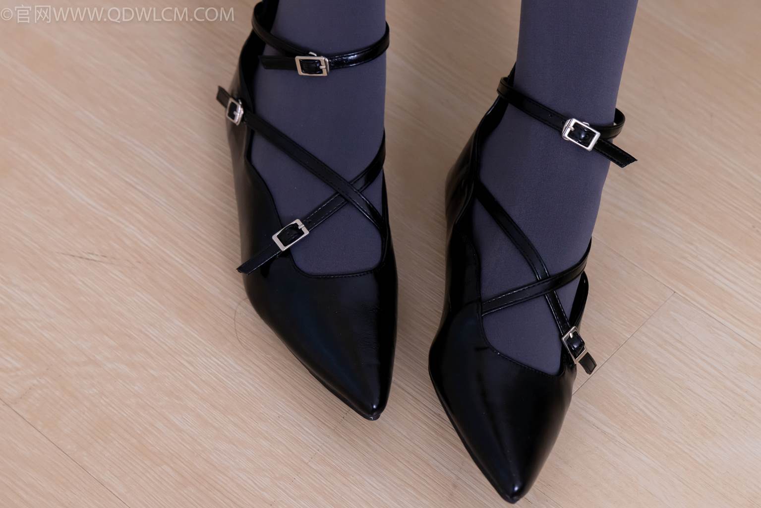 图片[20]-物恋传媒 NO.2487 恬恬-高跟鞋、厚灰丝、老头乐挠脚剧情(1)[65P] – 速更版-美库