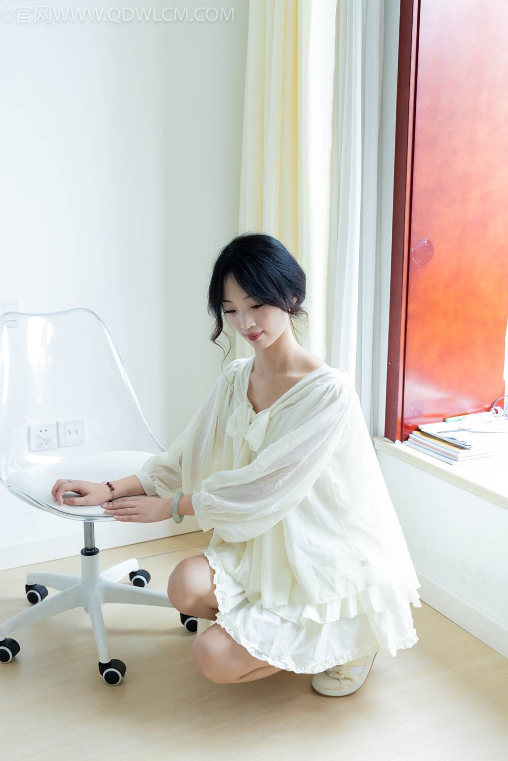 图片[15]-物恋传媒 NO.2489 南南-板鞋、白棉袜、裸足[150P] – 速更版-美库