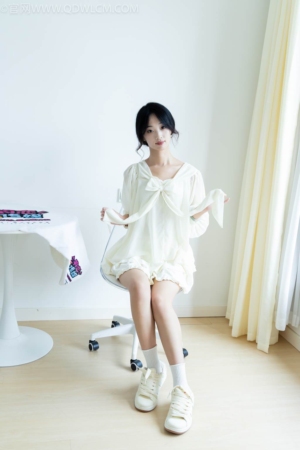 图片[29]-物恋传媒 NO.2489 南南-板鞋、白棉袜、裸足[150P] – 速更版-美库