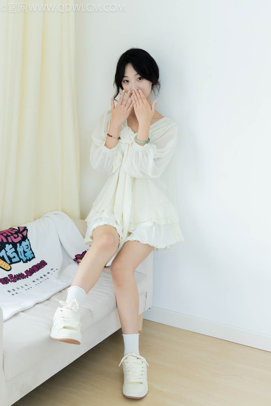 图片[44]-物恋传媒 NO.2489 南南-板鞋、白棉袜、裸足[150P] – 速更版-美库