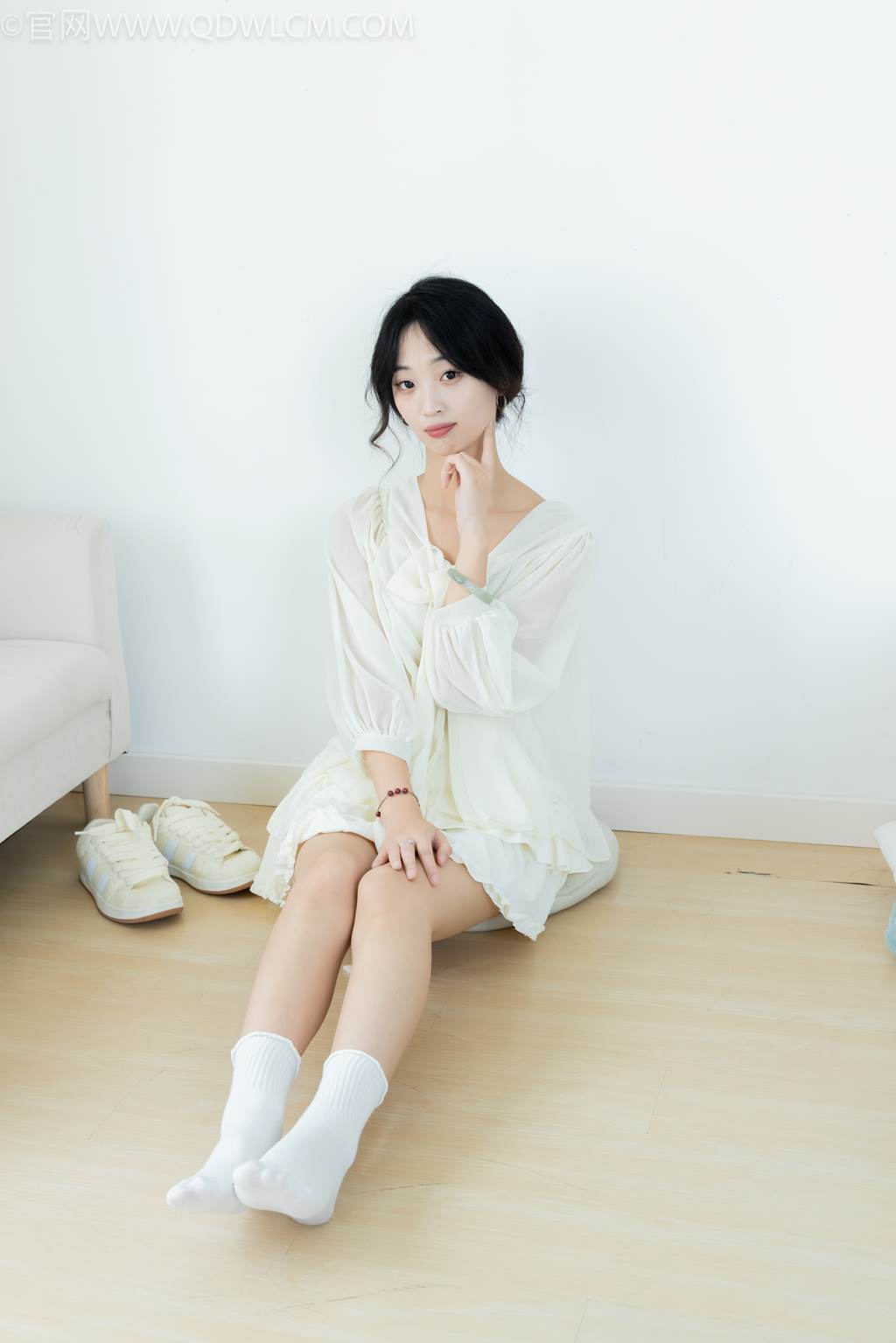 图片[50]-物恋传媒 NO.2489 南南-板鞋、白棉袜、裸足[150P] – 速更版-美库