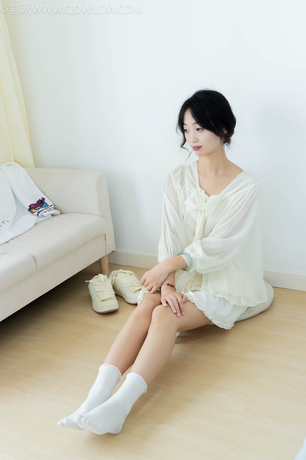 图片[51]-物恋传媒 NO.2489 南南-板鞋、白棉袜、裸足[150P] – 速更版-美库