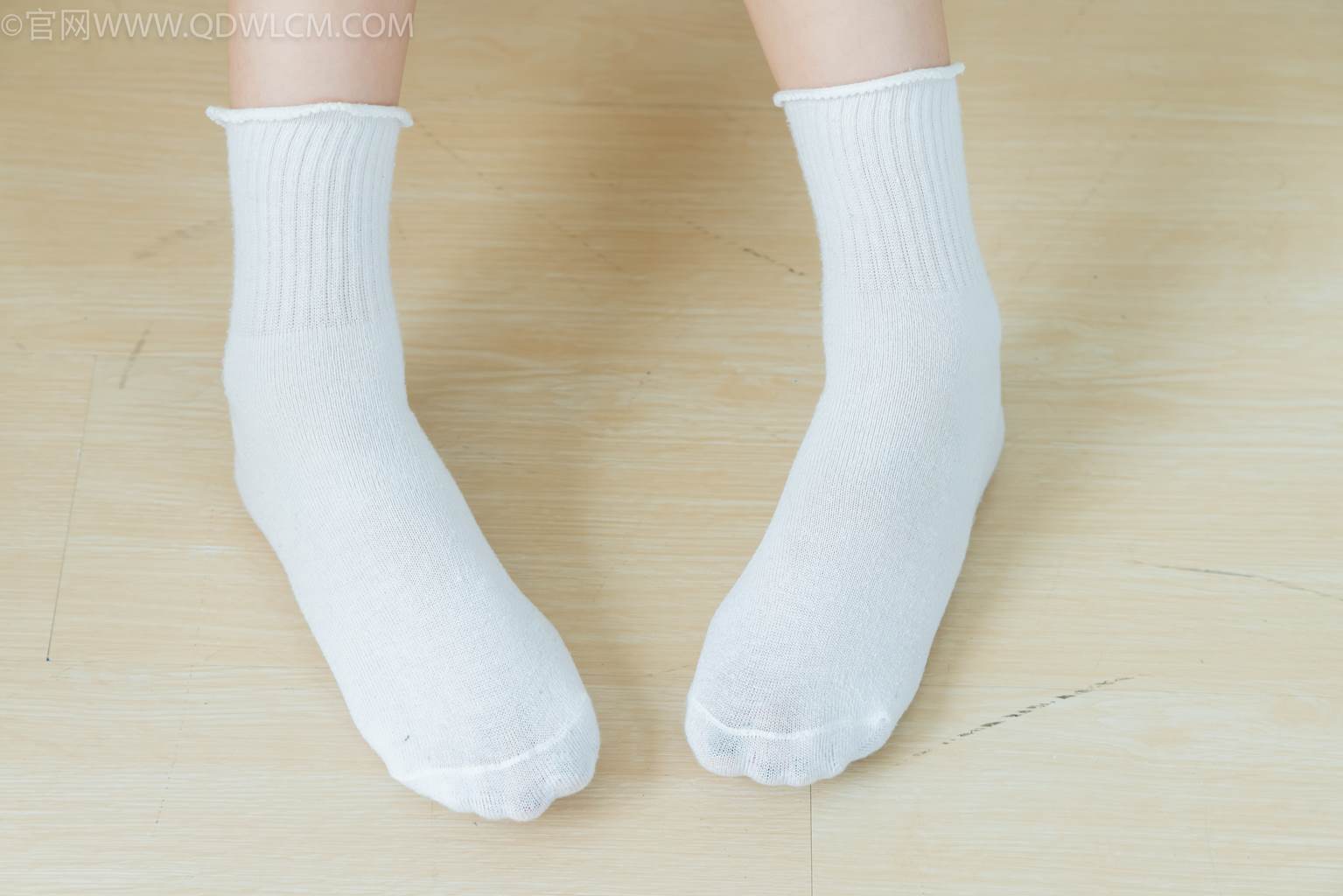 图片[54]-物恋传媒 NO.2489 南南-板鞋、白棉袜、裸足[150P] – 速更版-美库