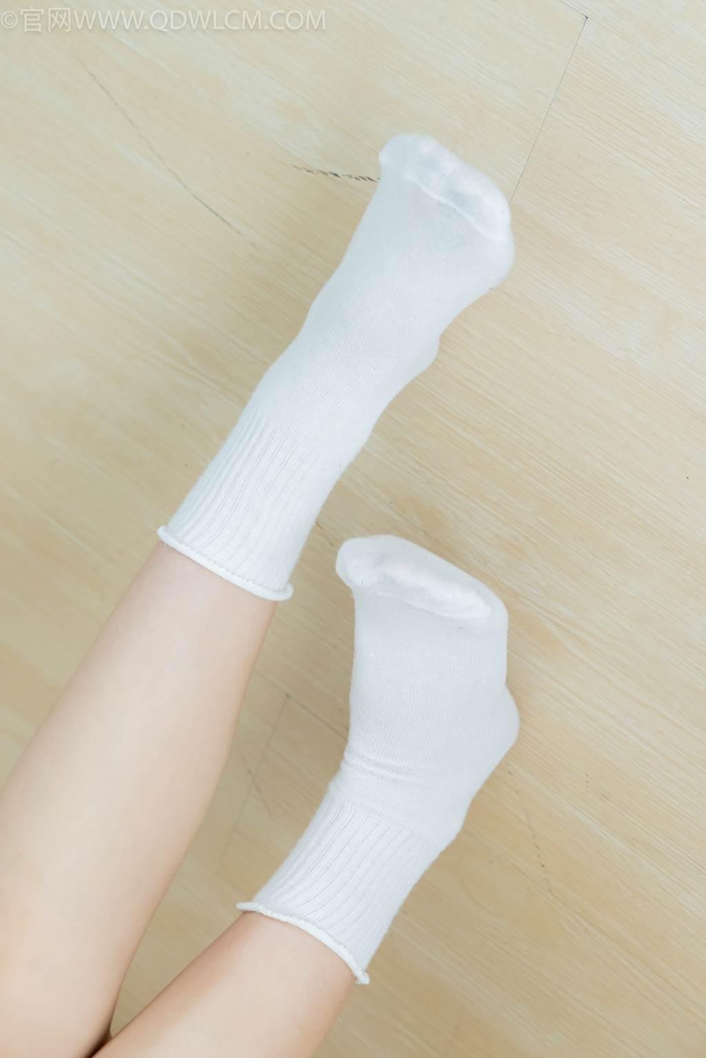 图片[56]-物恋传媒 NO.2489 南南-板鞋、白棉袜、裸足[150P] – 速更版-美库