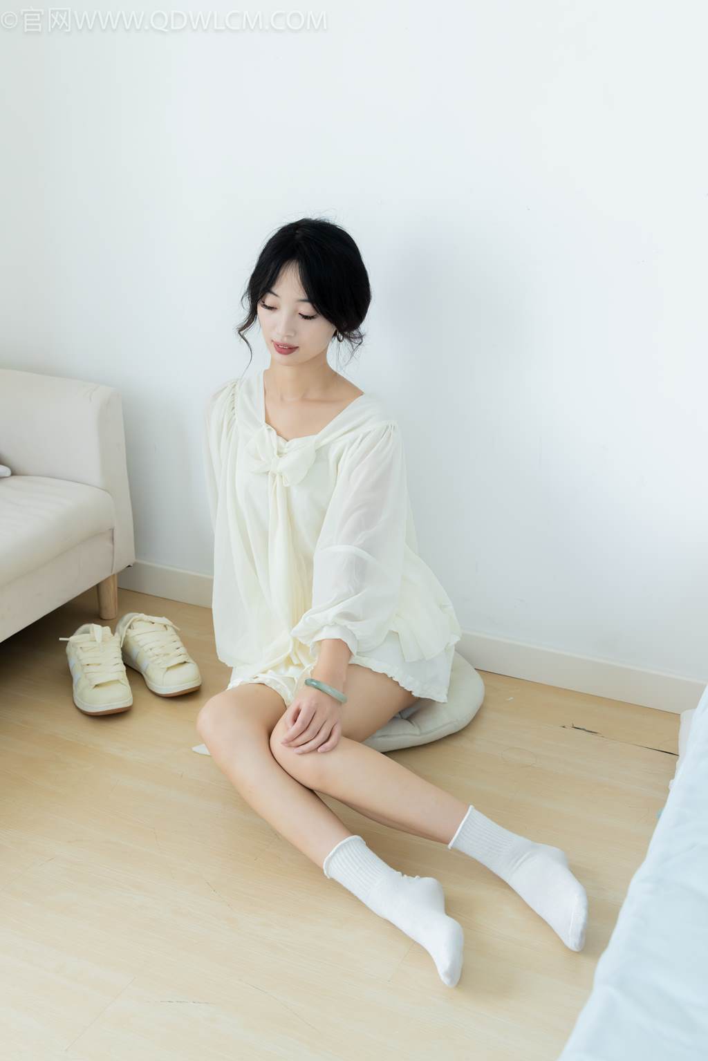 图片[61]-物恋传媒 NO.2489 南南-板鞋、白棉袜、裸足[150P] – 速更版-美库