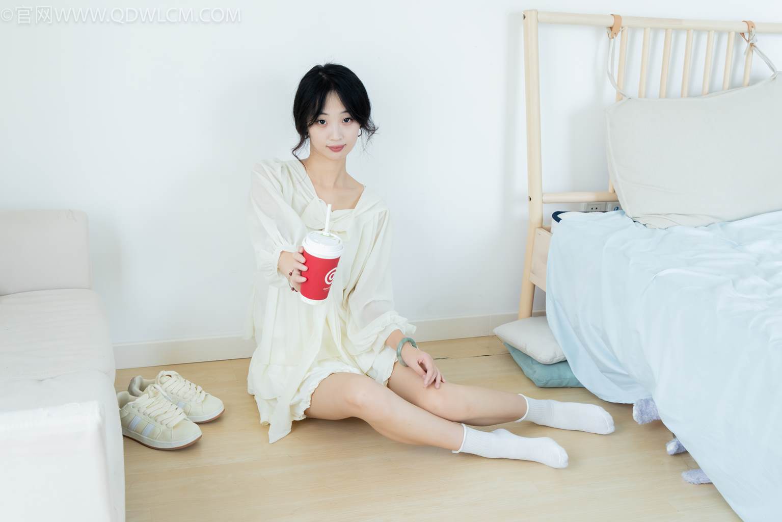 图片[65]-物恋传媒 NO.2489 南南-板鞋、白棉袜、裸足[150P] – 速更版-美库