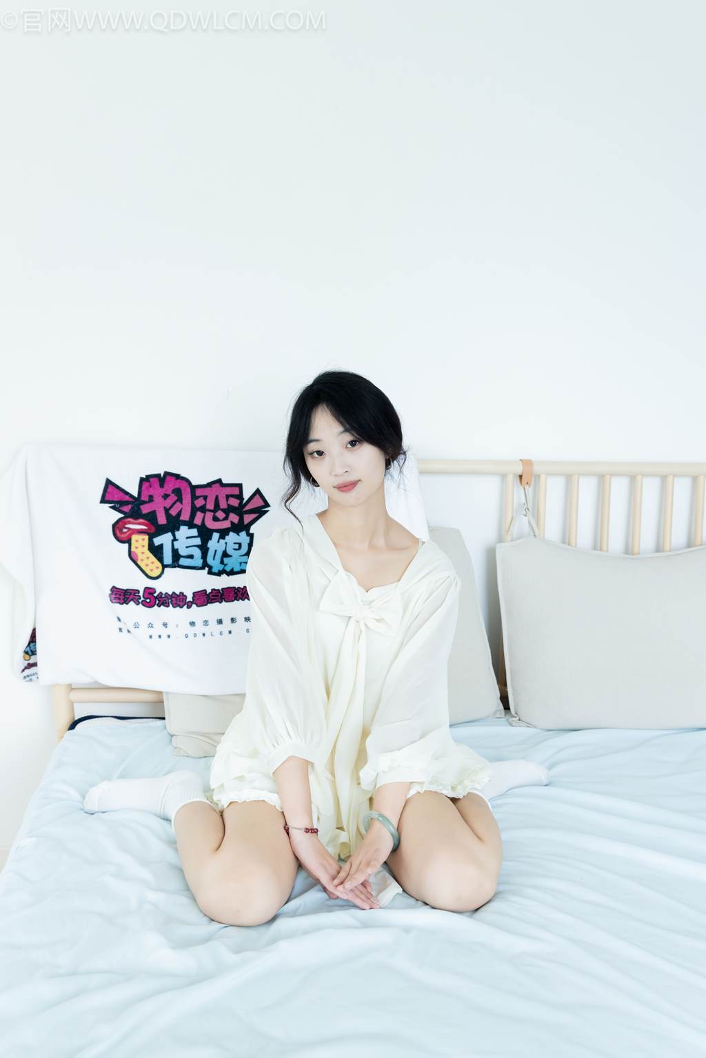 图片[92]-物恋传媒 NO.2489 南南-板鞋、白棉袜、裸足[150P] – 速更版-美库