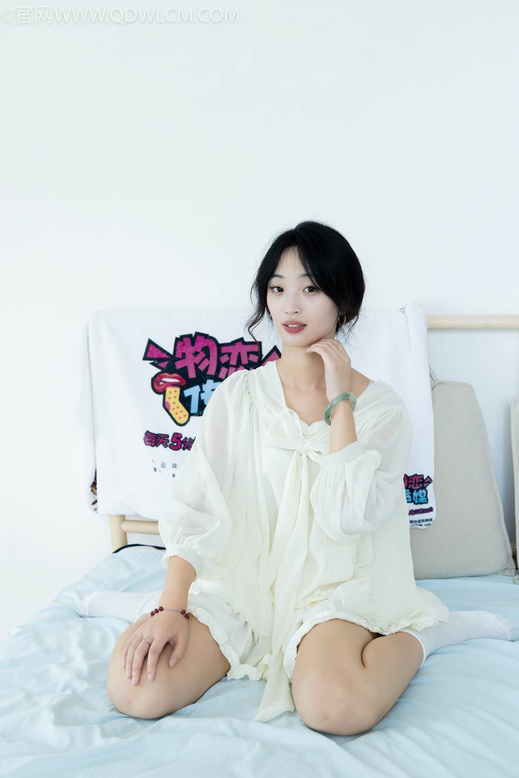 图片[94]-物恋传媒 NO.2489 南南-板鞋、白棉袜、裸足[150P] – 速更版-美库