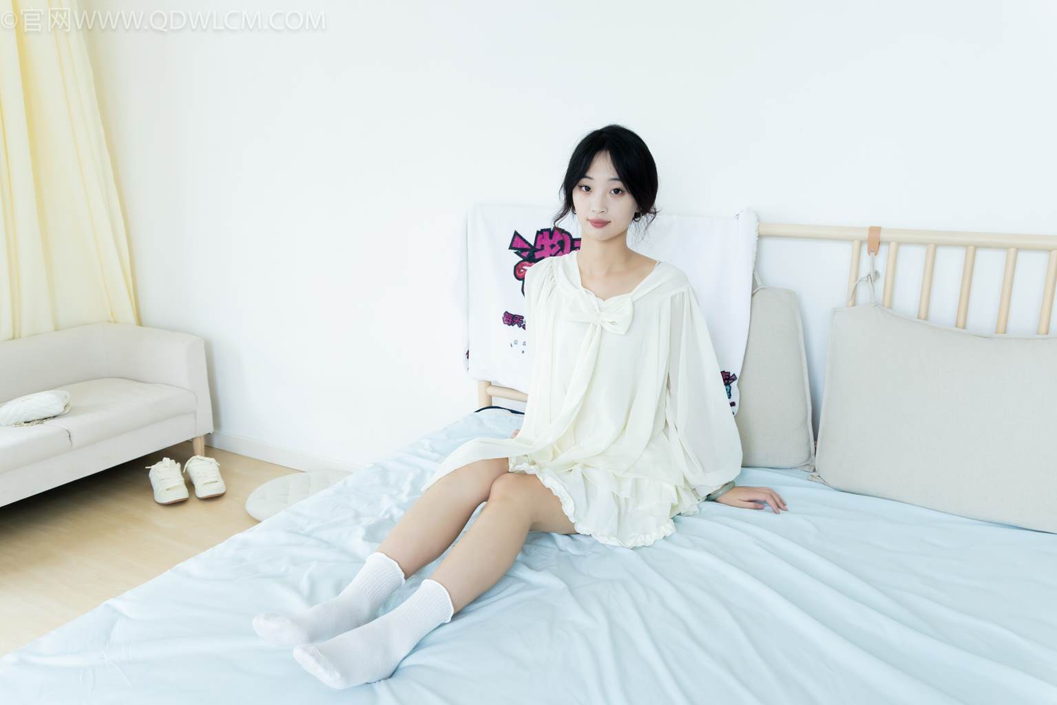 图片[96]-物恋传媒 NO.2489 南南-板鞋、白棉袜、裸足[150P] – 速更版-美库