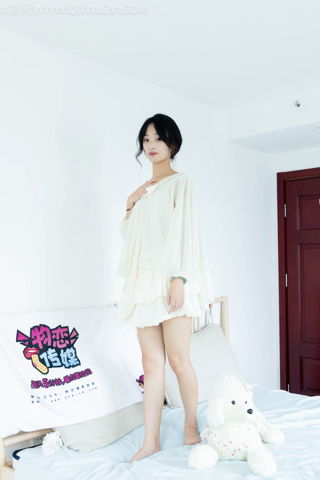 图片[128]-物恋传媒 NO.2489 南南-板鞋、白棉袜、裸足[150P] – 速更版-美库