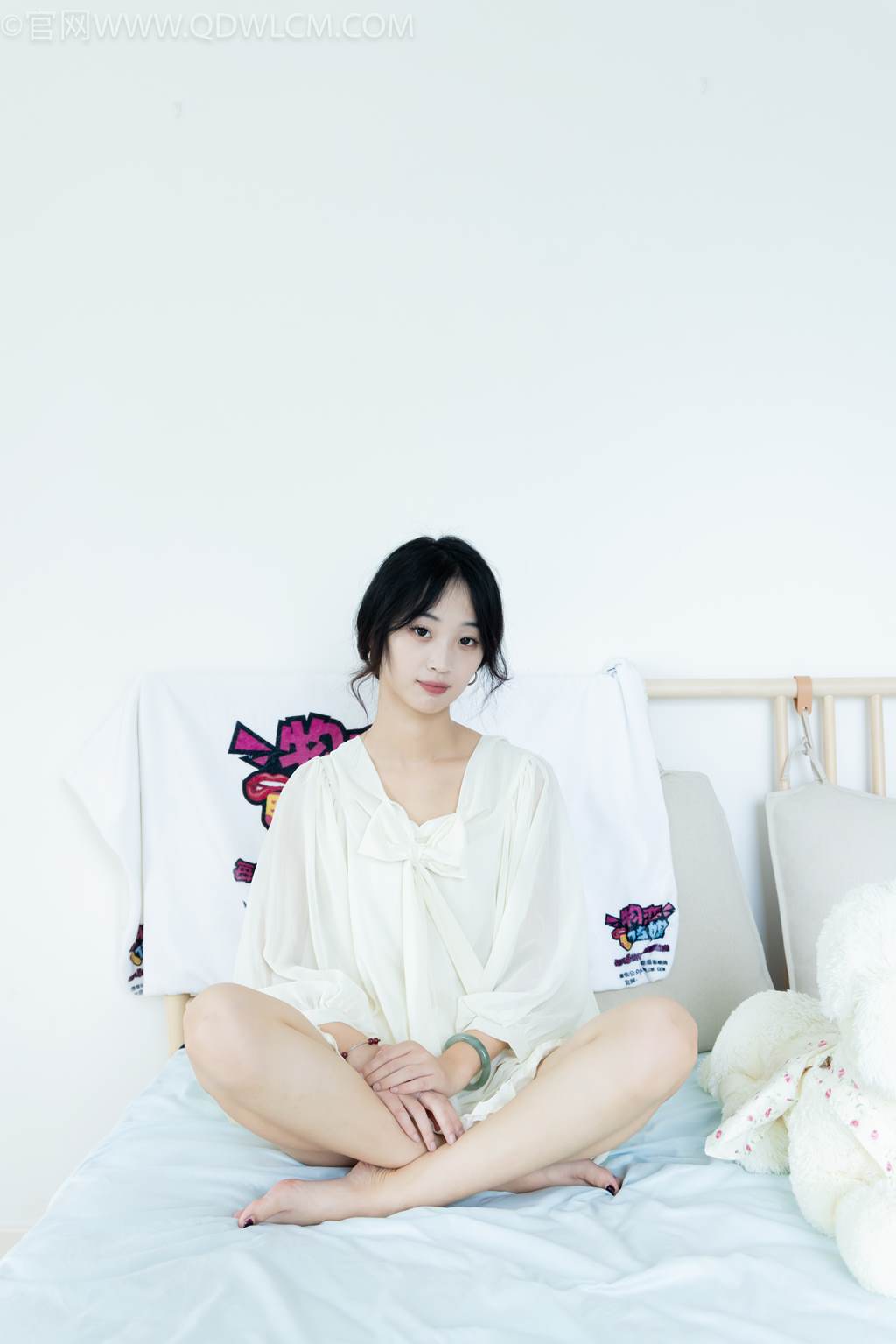 图片[134]-物恋传媒 NO.2489 南南-板鞋、白棉袜、裸足[150P] – 速更版-美库