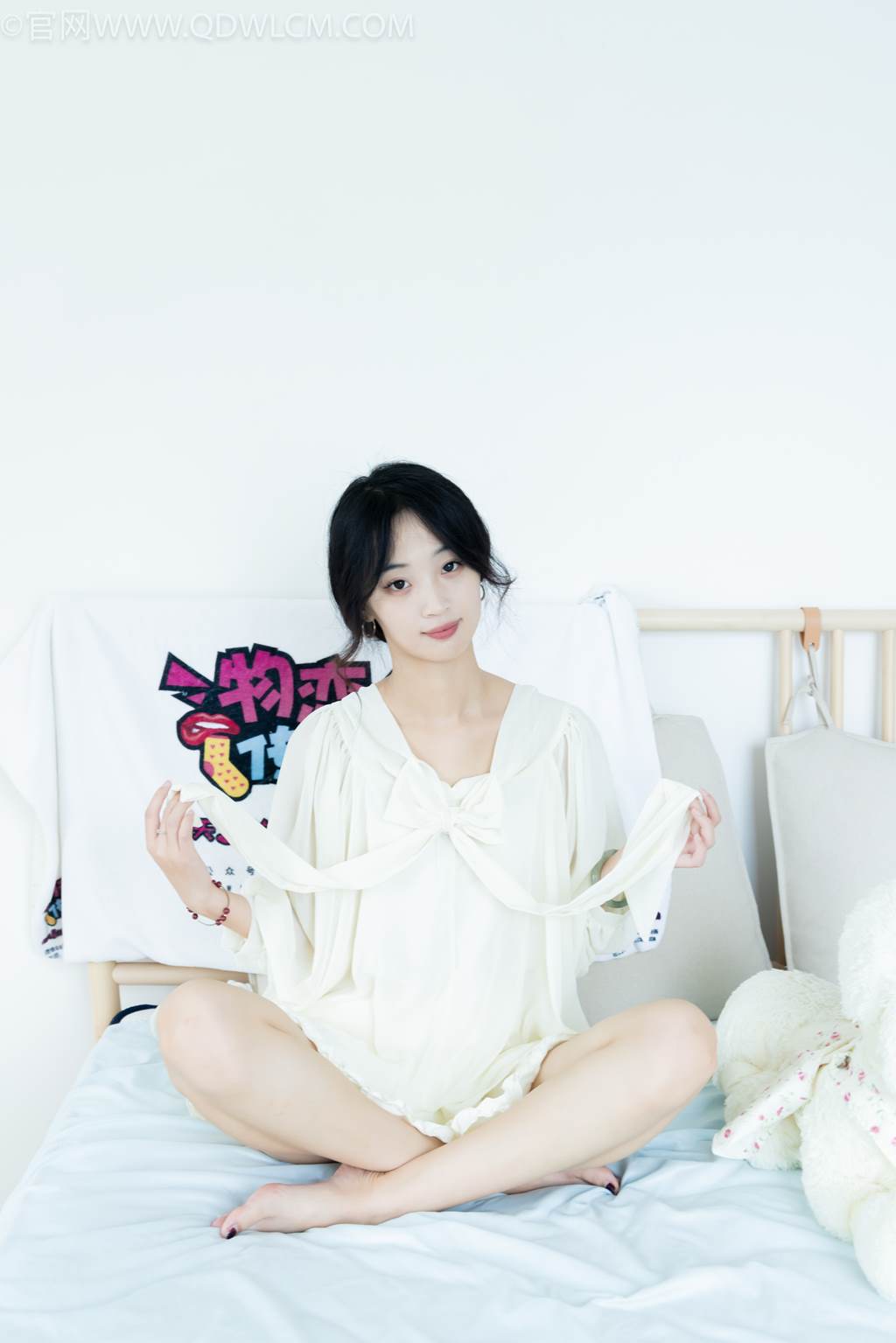 图片[135]-物恋传媒 NO.2489 南南-板鞋、白棉袜、裸足[150P] – 速更版-美库