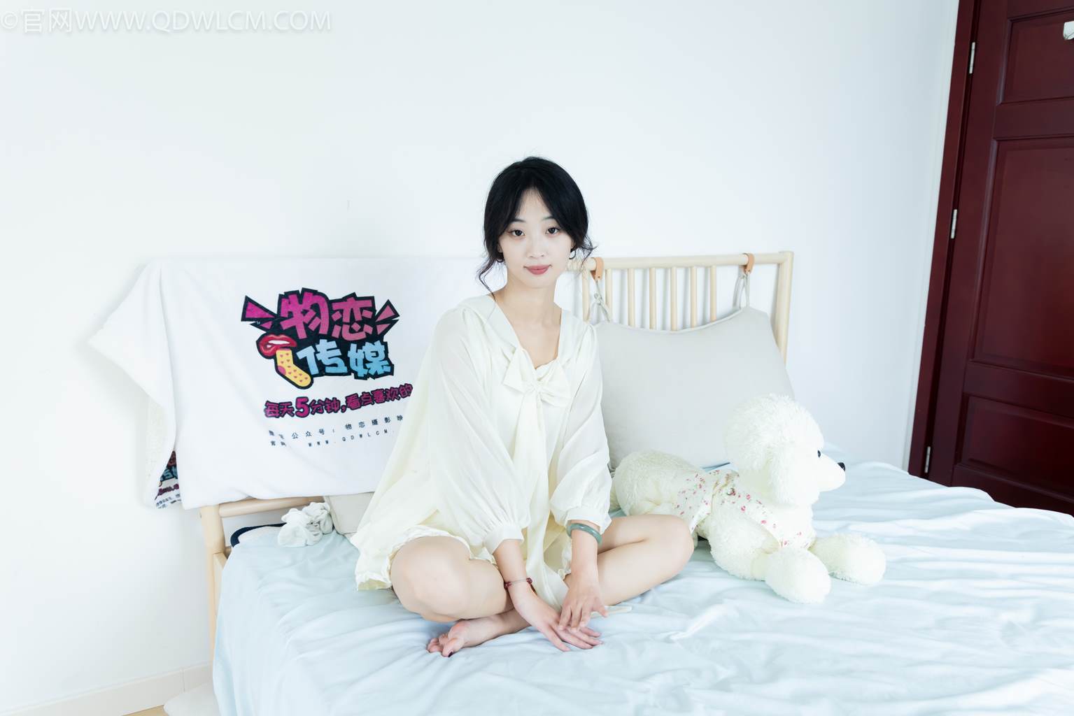 图片[137]-物恋传媒 NO.2489 南南-板鞋、白棉袜、裸足[150P] – 速更版-美库