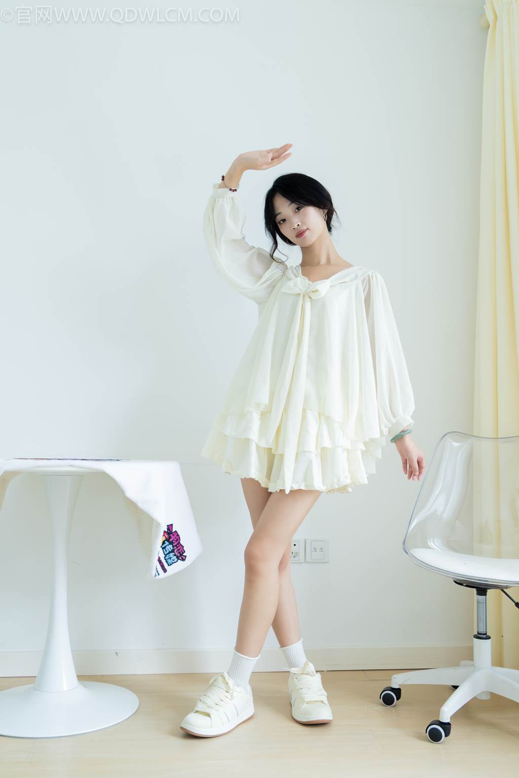 图片[146]-物恋传媒 NO.2489 南南-板鞋、白棉袜、裸足[150P] – 速更版-美库