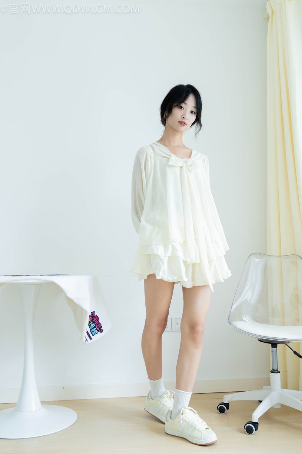 图片[148]-物恋传媒 NO.2489 南南-板鞋、白棉袜、裸足[150P] – 速更版-美库