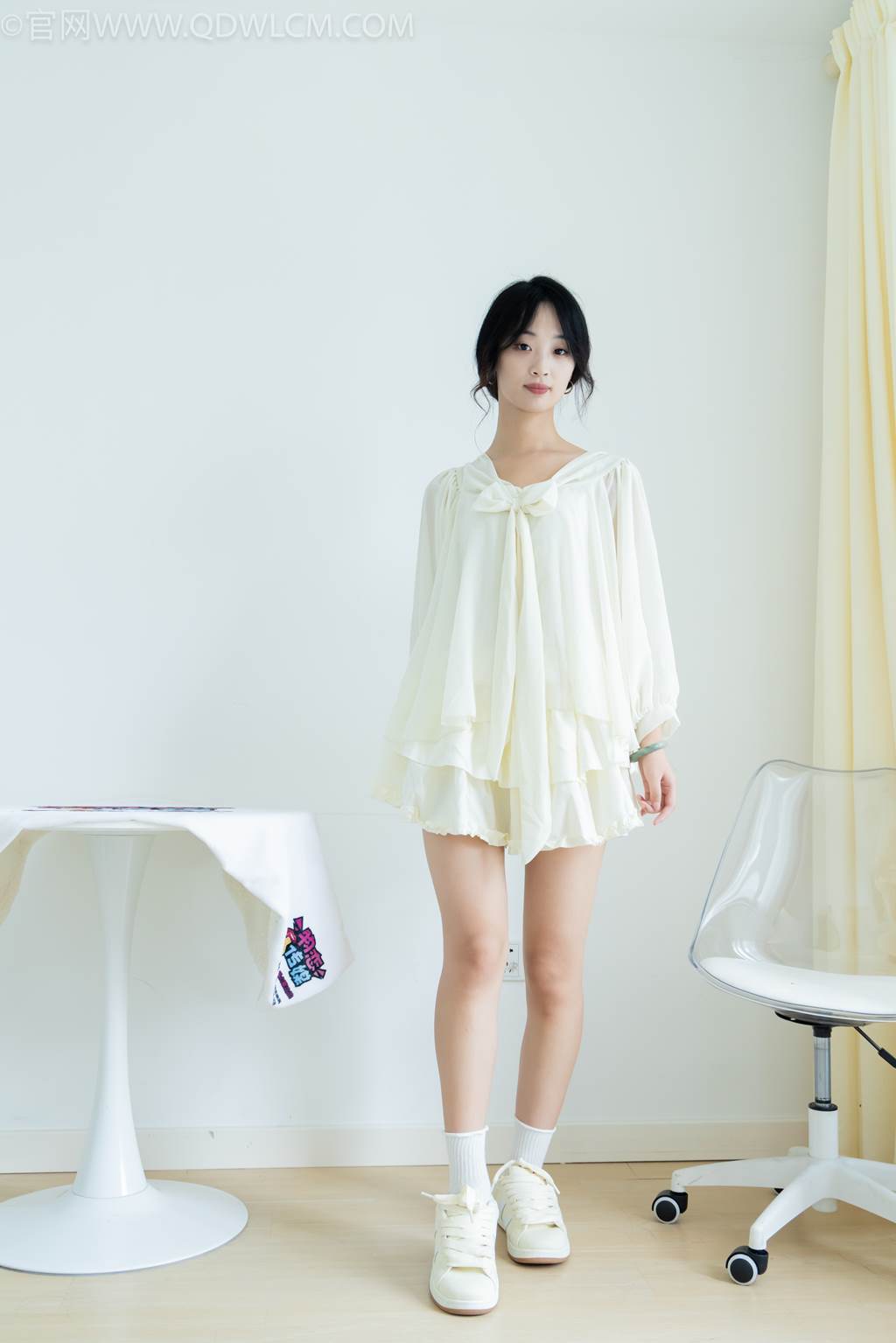 图片[150]-物恋传媒 NO.2489 南南-板鞋、白棉袜、裸足[150P] – 速更版-美库