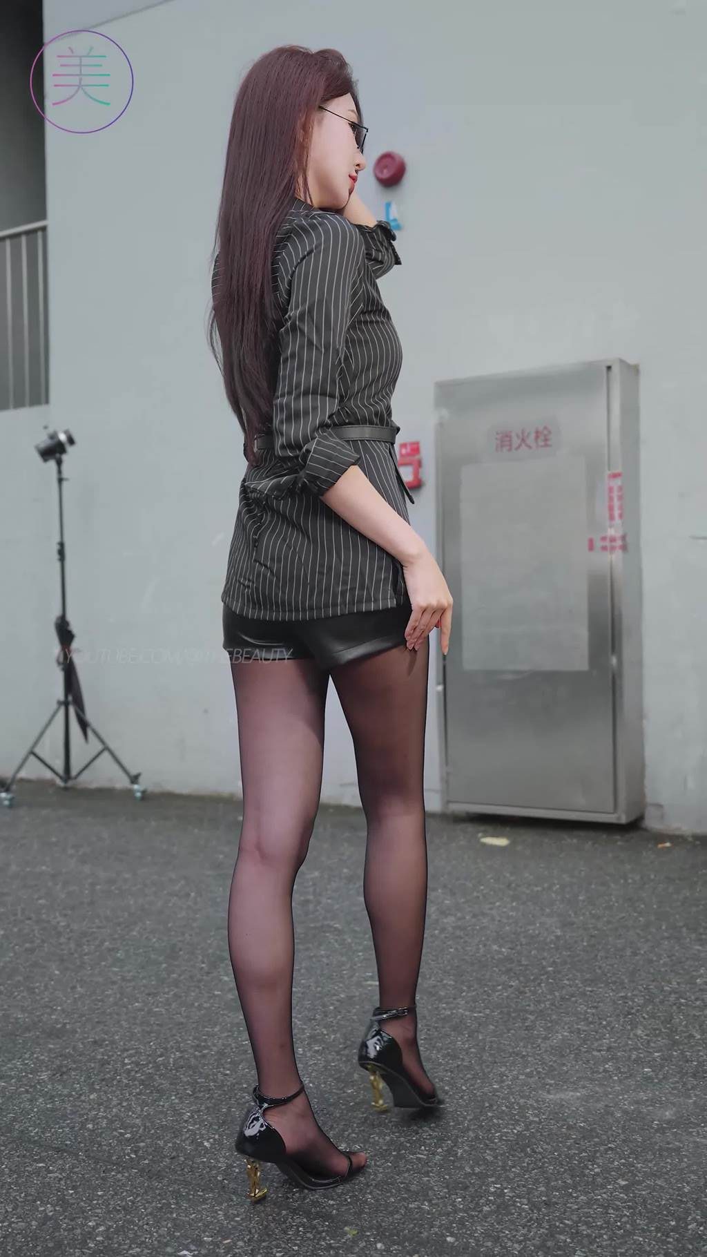 图片[27]-NO.1574 2024 广州车展 网红美女车模 beautyleg LOOKBOOK 30[30P] – 速更版-美库