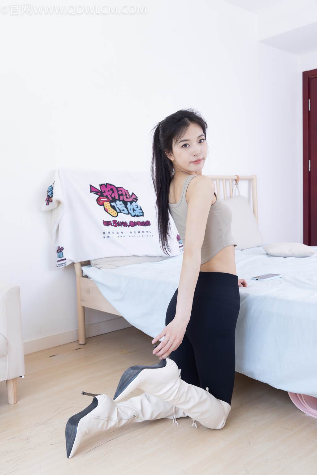 图片[14]-物恋传媒 NO.2490 茯苓-长靴、白棉袜、裸足[140P] – 速更版-美库