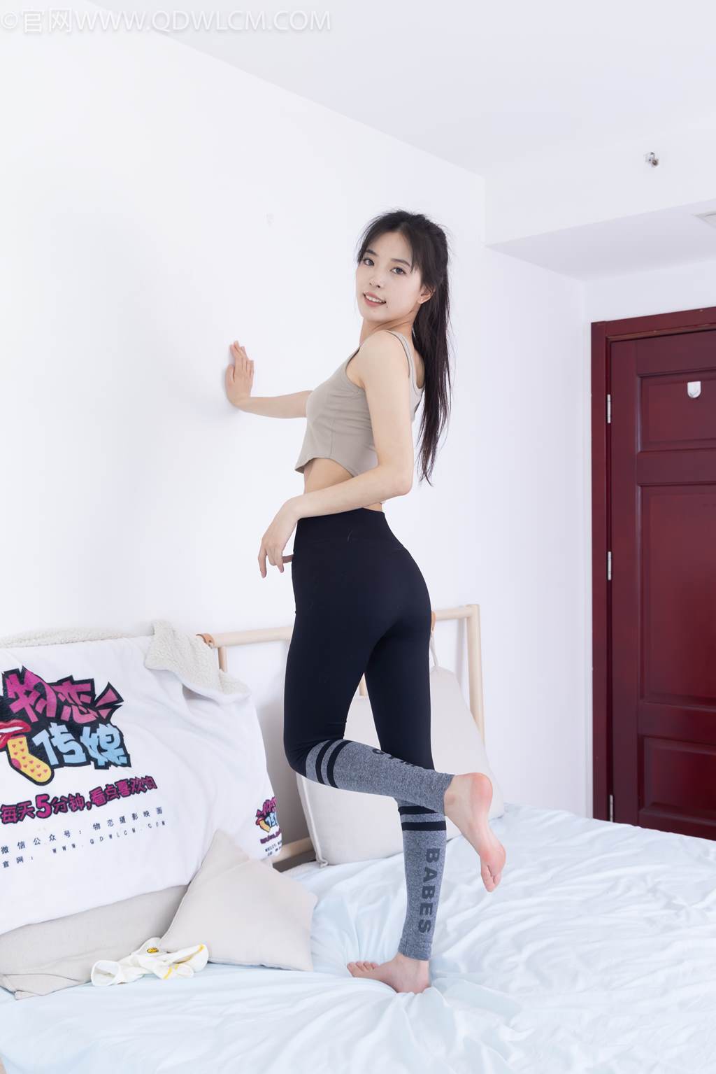 图片[26]-物恋传媒 NO.2490 茯苓-长靴、白棉袜、裸足[140P] – 速更版-美库