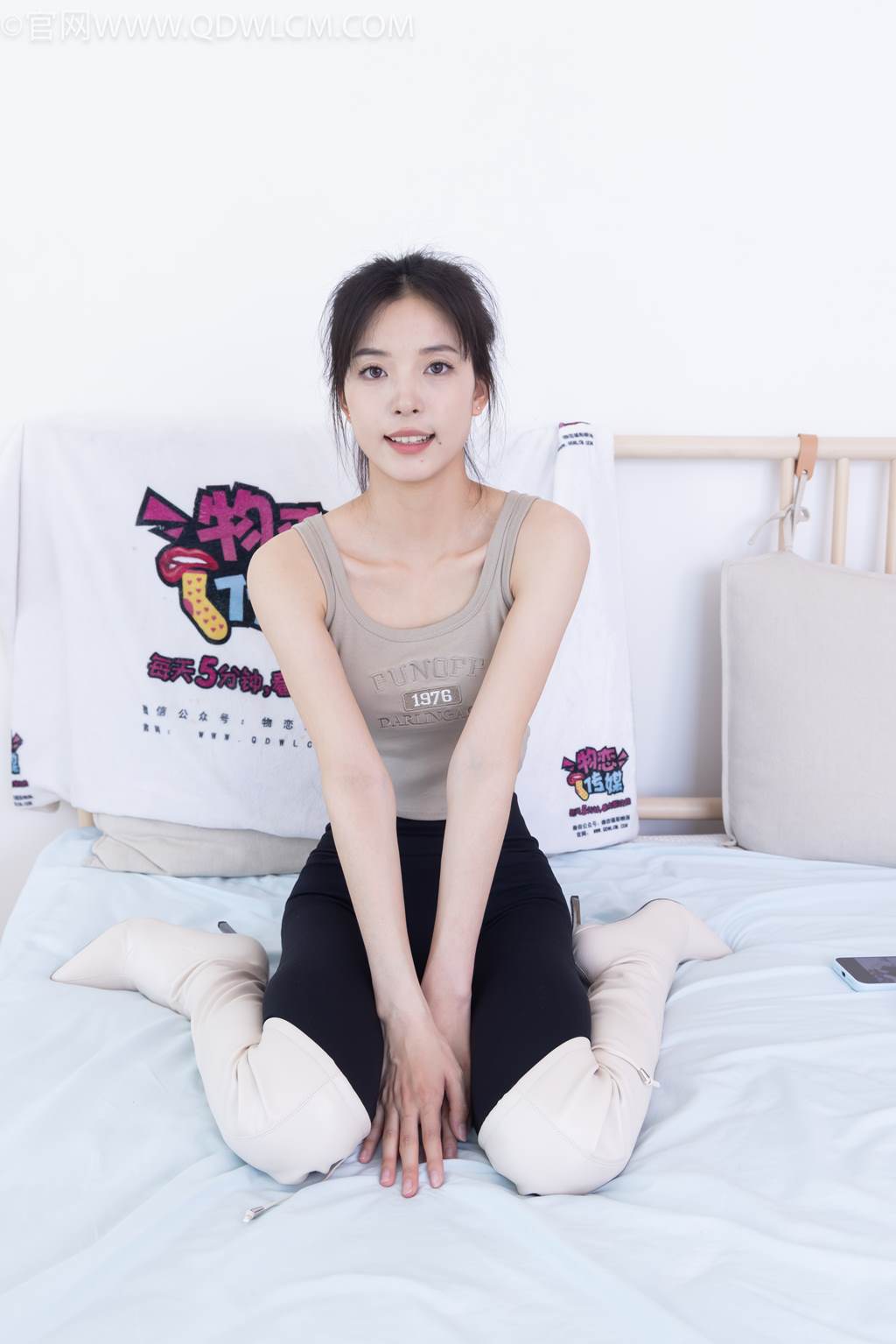 图片[30]-物恋传媒 NO.2490 茯苓-长靴、白棉袜、裸足[140P] – 速更版-美库