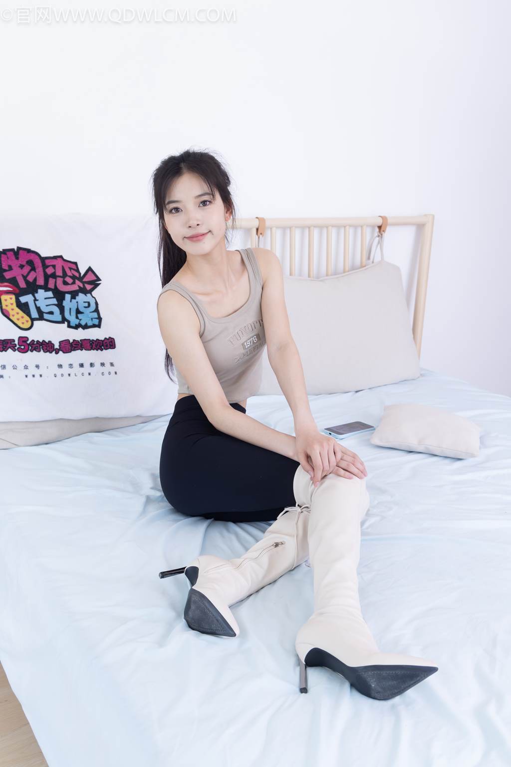 图片[48]-物恋传媒 NO.2490 茯苓-长靴、白棉袜、裸足[140P] – 速更版-美库