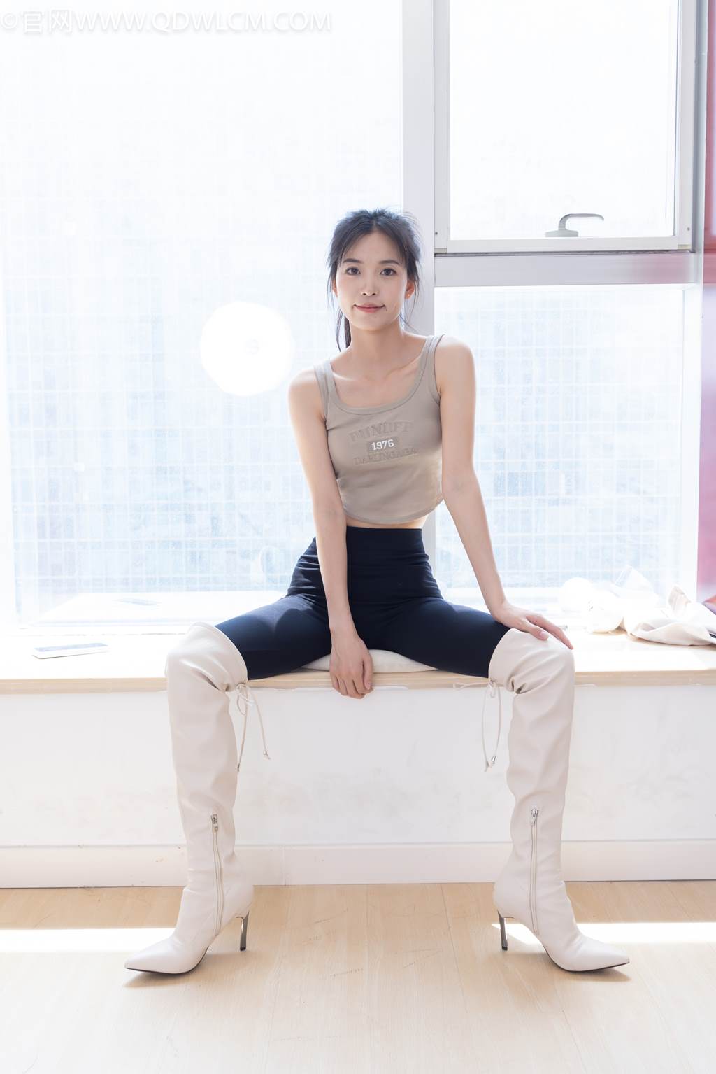 图片[57]-物恋传媒 NO.2490 茯苓-长靴、白棉袜、裸足[140P] – 速更版-美库