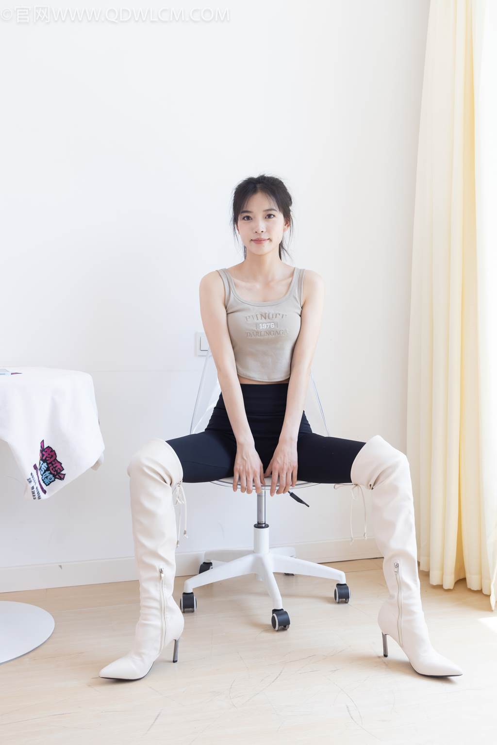 图片[82]-物恋传媒 NO.2490 茯苓-长靴、白棉袜、裸足[140P] – 速更版-美库