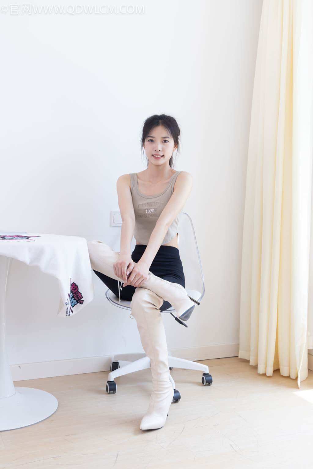 图片[95]-物恋传媒 NO.2490 茯苓-长靴、白棉袜、裸足[140P] – 速更版-美库