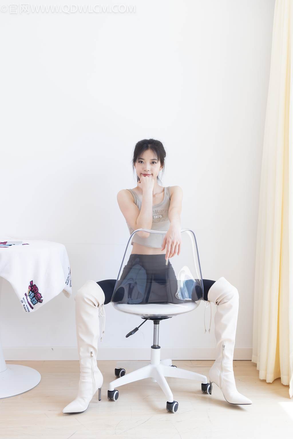 图片[100]-物恋传媒 NO.2490 茯苓-长靴、白棉袜、裸足[140P] – 速更版-美库