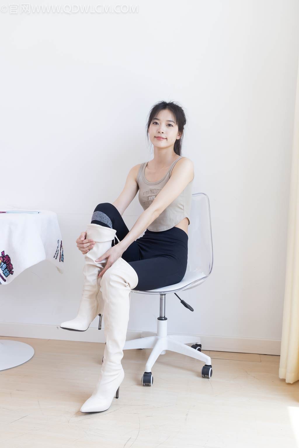 图片[110]-物恋传媒 NO.2490 茯苓-长靴、白棉袜、裸足[140P] – 速更版-美库